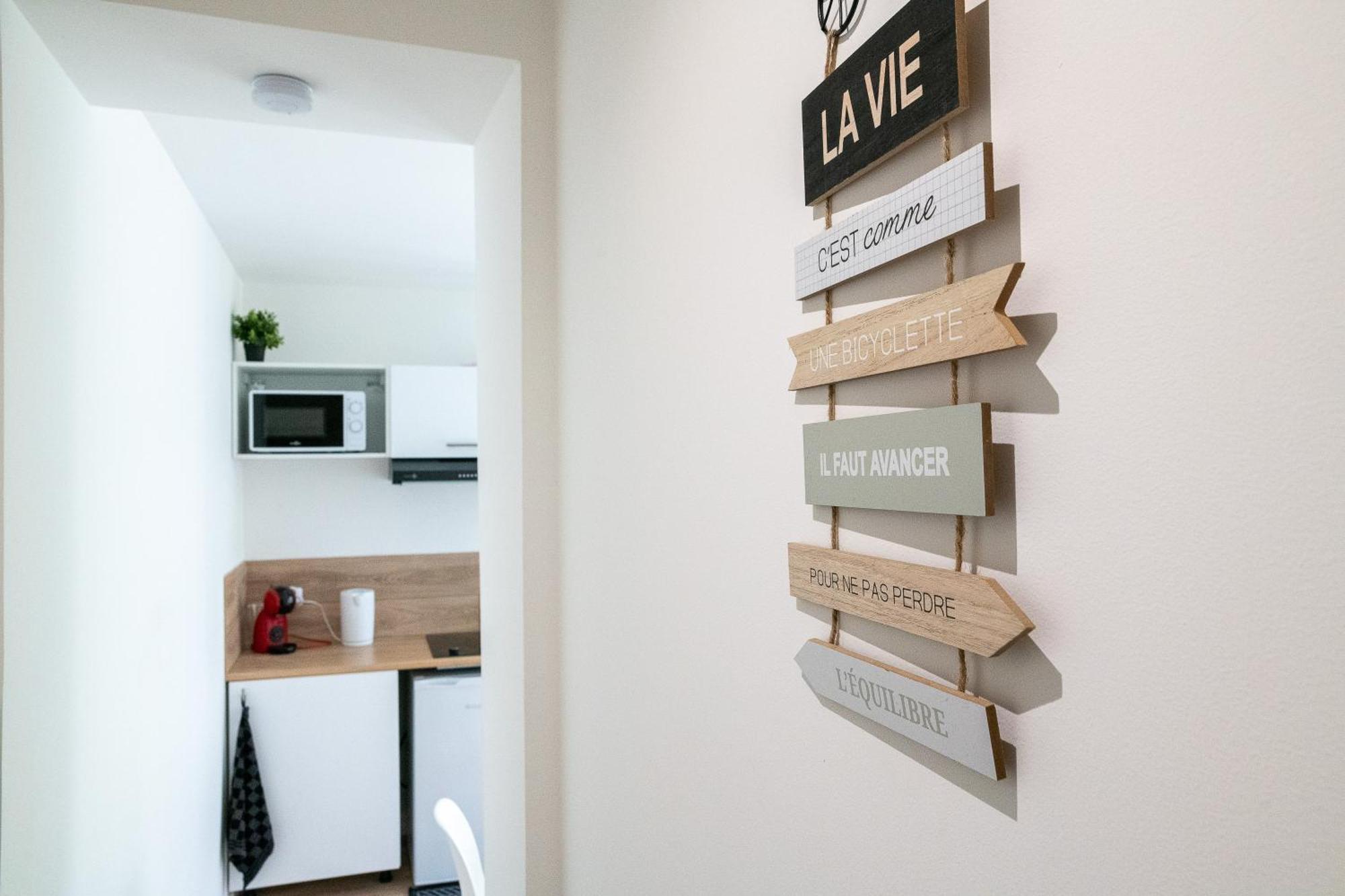 Malaka Home Anzin Экстерьер фото