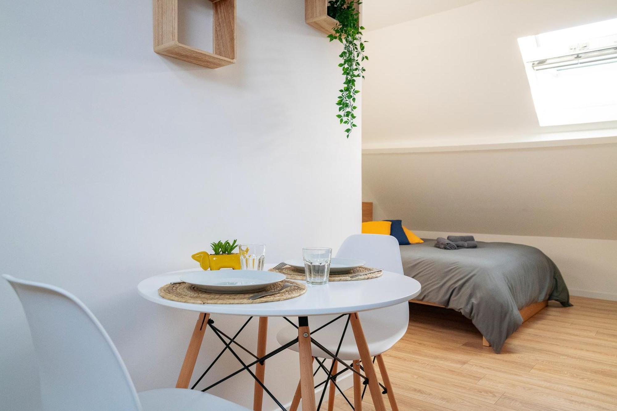 Malaka Home Anzin Экстерьер фото