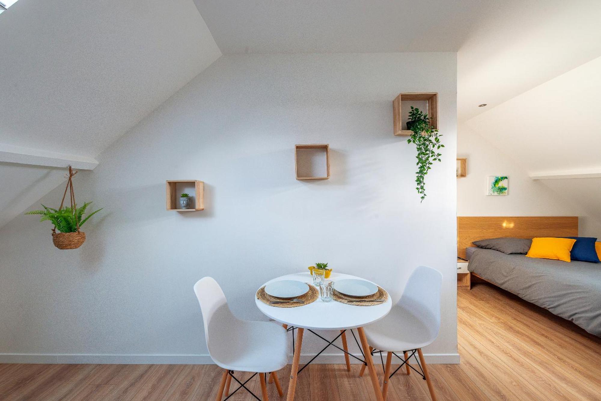 Malaka Home Anzin Экстерьер фото